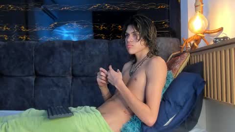 diamond_twink online show from October 15, 3:39 am