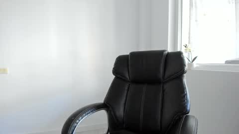 diamondkay_ online show from September 24, 6:28 am