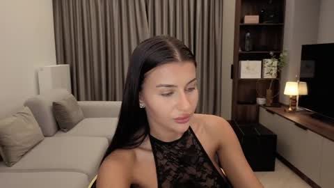 Iris online show from March 31, 7:36 pm