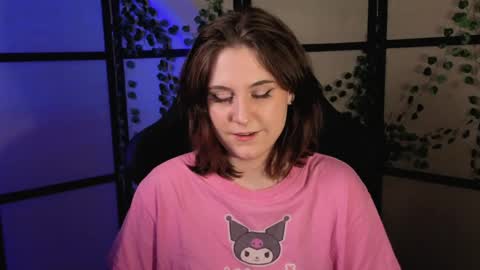 Snapshot of diana_floweri chatting on May 8, 11:48 am Diana online show from May 8, 11:48 am