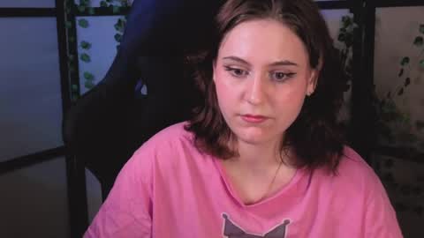Snapshot of diana_floweri chatting on May 17, 12:12 pm Diana online show from May 17, 12:12 pm