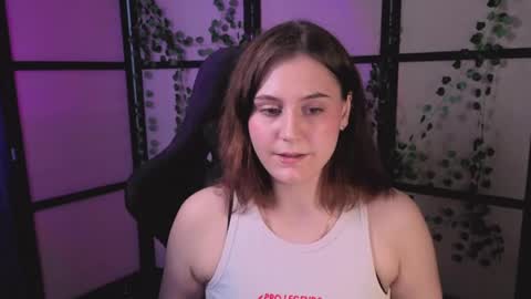 Snapshot of diana_floweri chatting on May 20, 9:15 am Diana online show from May 20, 9:15 am