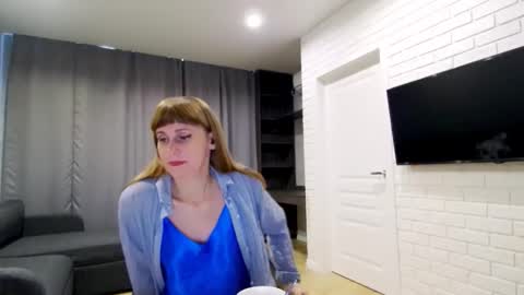 Snapshot of diana_meridor chatting on October 12, 2:05 pm diana_meridor online show from October 12, 2:05 pm