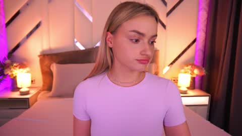 Snapshot of diana_nova chatting on June 25, 12:31 pm diana_nova online show from June 25, 12:31 pm