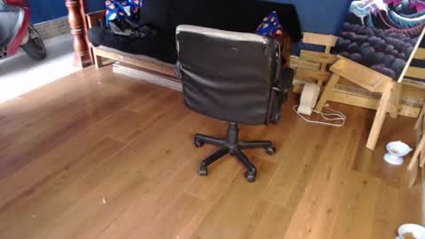 Snapshot of diana_smit_ chatting on March 9, 4:33 pm diana online show from March 9, 4:33 pm