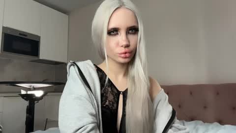 Snapshot of dianadesire_ chatting on April 4, 5:49 am Diana online show from April 4, 5:49 am