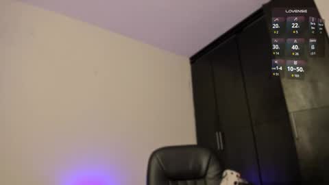 dianadirty1 online show from October 7, 4:48 pm