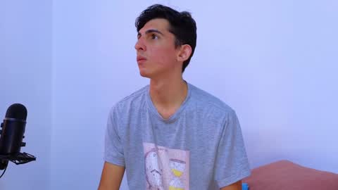 Ana  Leo online show from February 6, 12:05 pm