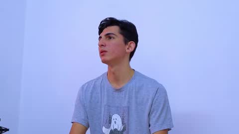 Ana  Leo online show from February 10, 12:18 pm