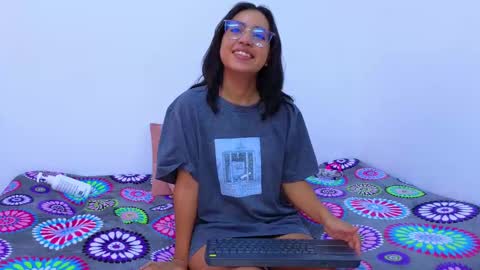 Ana  Leo online show from February 21, 6:59 pm