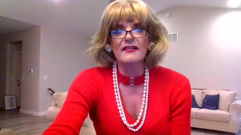 Snapshot of dianeheels chatting on October 16, 1:56 pm dianeheels online show from October 16, 1:56 pm