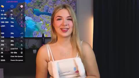 Snapshot of diannedibartolo chatting on October 6, 7:22 pm diannedibartolo online show from October 6, 7:22 pm