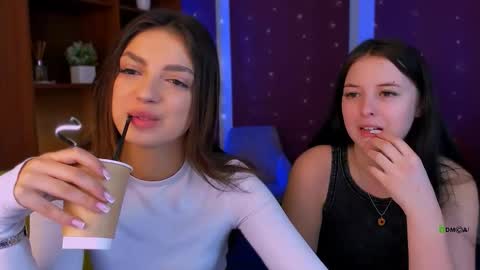 Snapshot of diara_ti chatting on February 6, 7:34 am diara ti online show from February 6, 7:34 am