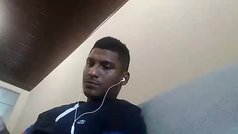 Snapshot of dick774369 chatting on December 9, 4:37 pm dick774369 online show from December 9, 4:37 pm