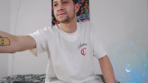 dick_boy_18 online show from April 29, 5:30 pm