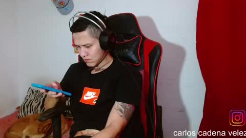 Snapshot of dick_monster23cm chatting on October 21, 5:13 pm dick_monster23cm online show from October 21, 5:13 pm