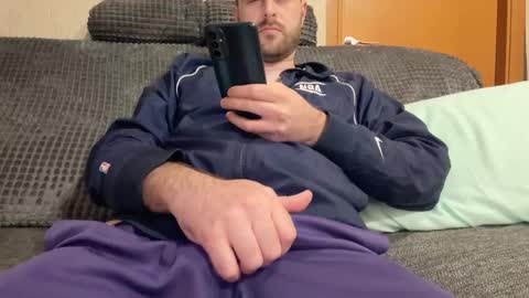 Snapshot of dickjulian chatting on February 13, 12:13 am Im Julian all cum shot videos here online show from February 13, 12:13 am