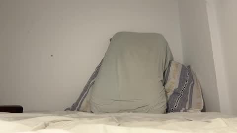 Snapshot of dickjulian chatting on March 10, 6:12 pm Im Julian all cum shot videos here online show from March 10, 6:12 pm