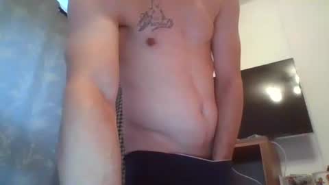 Snapshot of dickxxxd chatting on November 10, 8:46 am dickxxxd online show from November 10, 8:46 am