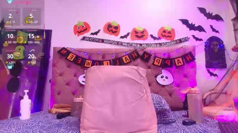 Diane online show from October 31, 7:26 pm