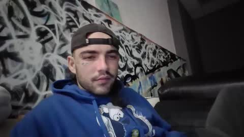 Snapshot of didismurf02 chatting on January 4, 12:59 am didismurf02 online show from January 4, 12:59 am