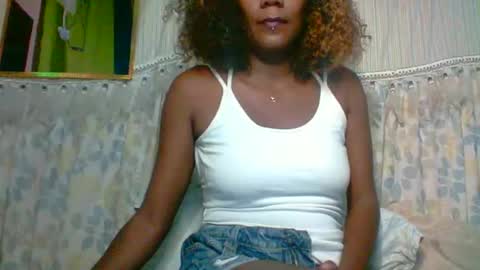 Snapshot of didiss777 chatting on April 15, 7:10 pm Didie online show from April 15, 7:10 pm