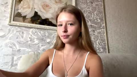 Snapshot of diedrabogan chatting on February 15, 7:51 am Mia 18 . online show from February 15, 7:51 am