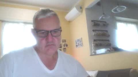 Snapshot of diego_riv71 chatting on October 31, 2:51 pm Diego ITA 71 online show from October 31, 2:51 pm