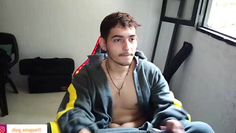 Snapshot of diegorogue_ chatting on February 25, 5:15 pm Diego rogue online show from February 25, 5:15 pm