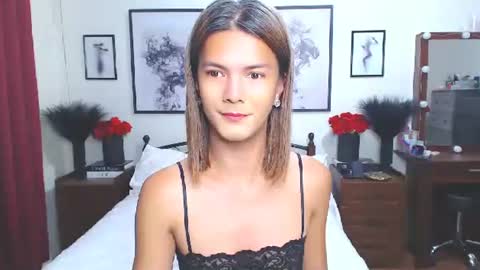 Dennesse online show from October 31, 1:23 pm