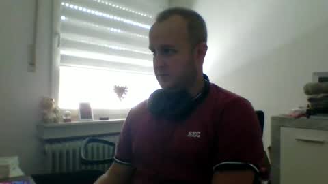 dienummer10 online show from October 24, 11:50 am