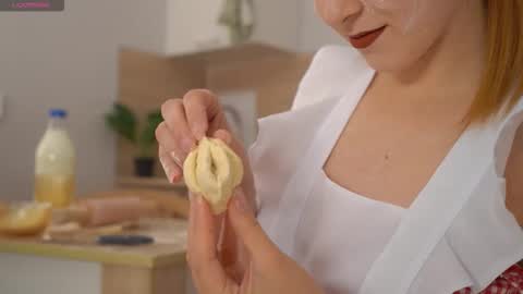 Snapshot of dietmountaindew_ chatting on October 9, 8:29 pm Sophie online show from October 9, 8:29 pm