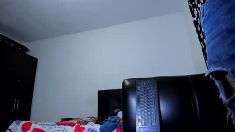 diiego_xxx online show from December 18, 2:50 am