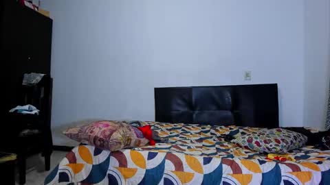 diiego_xxx online show from February 20, 11:43 am