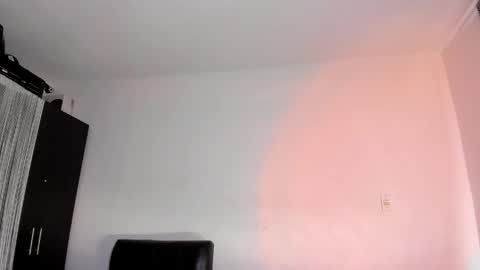 Snapshot of diiego_xxx chatting on May 27, 7:00 pm diiego_xxx online show from May 27, 7:00 pm