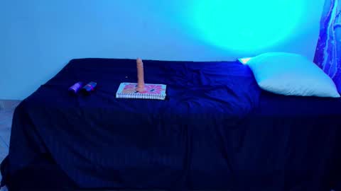 diiosa_latina online show from March 19, 8:24 pm