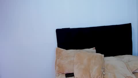 Snapshot of dilan_coy chatting on December 3, 6:28 pm Dilan Coy online show from December 3, 6:28 pm