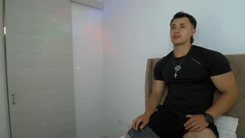 Dilan Coy online show from April 11, 8:13 pm