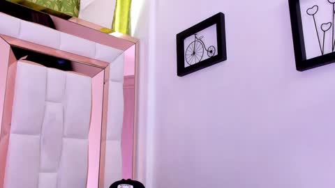 dilan_scootk_ online show from January 30, 5:17 pm