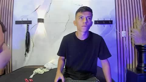 Snapshot of dilanandking chatting on May 3, 3:07 pm dilanandking online show from May 3, 3:07 pm
