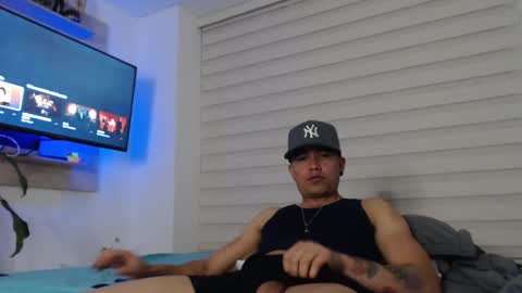 Snapshot of dilanxxx8888 chatting on November 21, 4:11 am dilanxxx8888 online show from November 21, 4:11 am