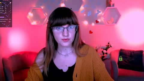 dilara_sunny online show from September 30, 7:30 pm