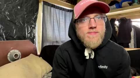 Snapshot of dilf_96 chatting on January 13, 6:46 pm Daddy online show from January 13, 6:46 pm