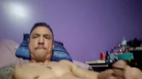 Snapshot of dillifambam08 chatting on February 26, 2:21 am dillifambam08 online show from February 26, 2:21 am