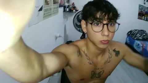 dillom420 online show from December 3, 7:23 pm