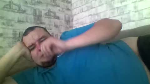 Snapshot of dimasvit5336 chatting on February 6, 10:07 am dimasvit5336 online show from February 6, 10:07 am