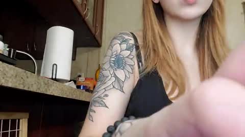 Snapshot of dimepiecexxx chatting on January 11, 8:22 am Sofie online show from January 11, 8:22 am