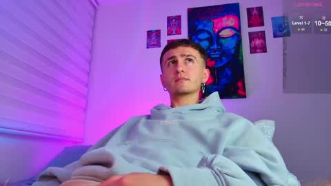 Julian Independent Model online show from April 15, 1:45 am