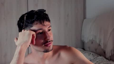 Snapshot of dimitri_targaryen chatting on February 7, 8:07 am Fabian online show from February 7, 8:07 am