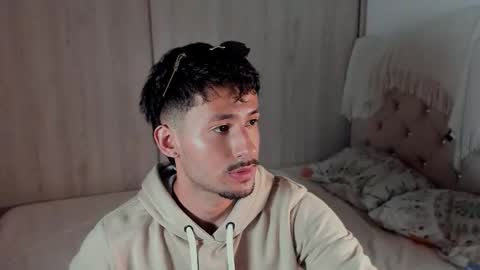 Snapshot of dimitri_targaryen chatting on February 11, 10:31 am Fabian online show from February 11, 10:31 am